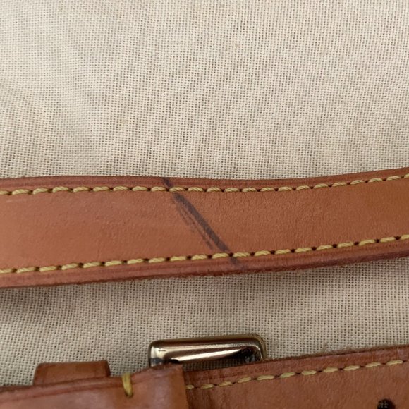 Authentic Alma PM handbag with lock and key and authentic strap. - Picture 9 of 14